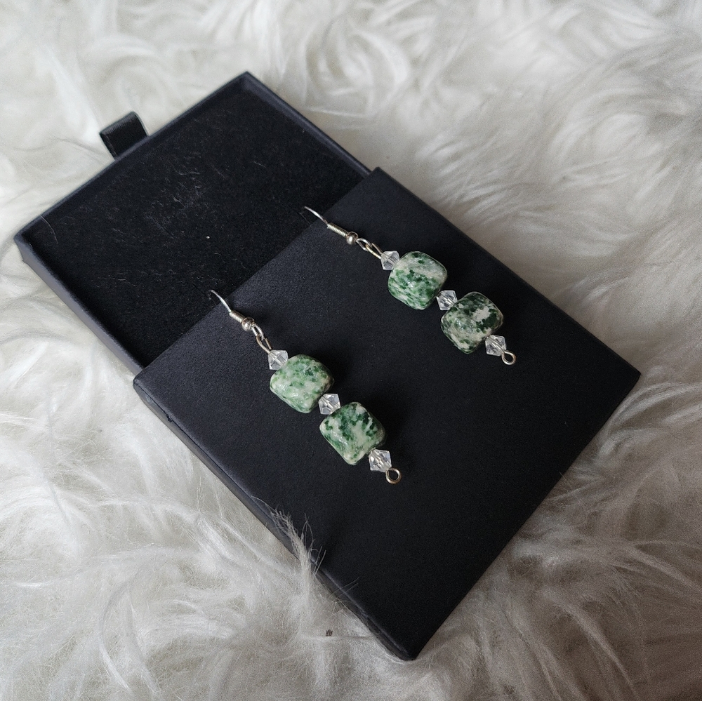 Elegant Green Dangle Earrings